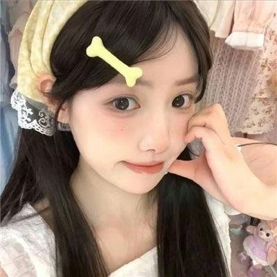 雾锁青松终见月